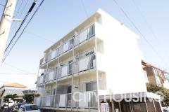 ルームズ12外観画像