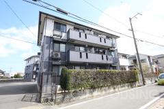 ファミール三軒屋 B棟外観画像